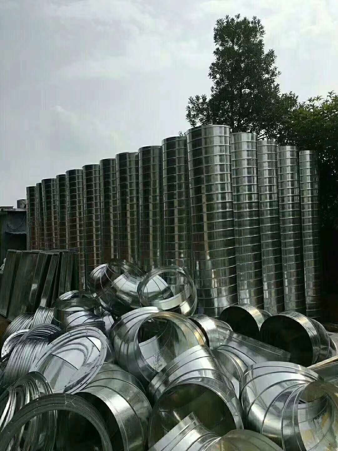 湖南省偉利翔機(jī)械通風(fēng)設(shè)備有限公司,永州市生產(chǎn)安裝螺旋風(fēng)管,共板風(fēng)管,消防風(fēng)管,銷售冷風(fēng)機(jī),負(fù)壓風(fēng)機(jī)